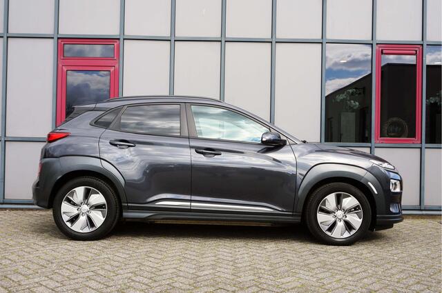 Hyundai Kona EV Fashion 64kWh 3-Fase SOH 95% Warmtepomp
