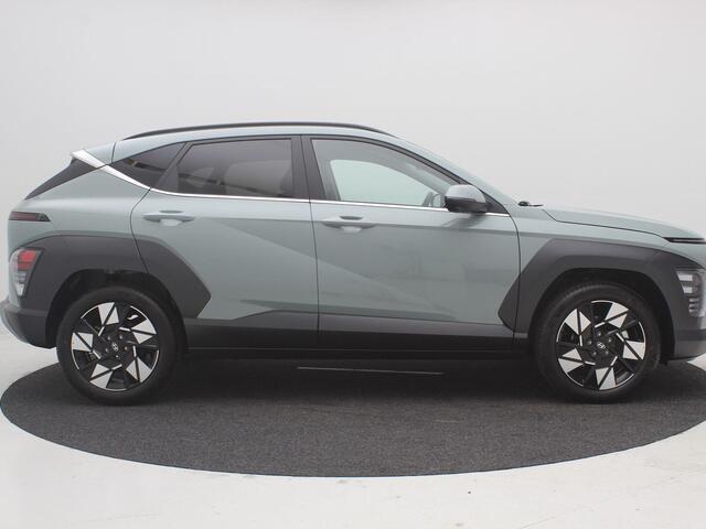 Hyundai Kona 1.6 GDI HEV Premium / ¤2.500,- Voordeel / 360º Camera / Lederen Bekleding / Elektrische Stoelen met Geheugen / Stoel Verwarming+Verkoeling / Keyless / Head-Up Display /