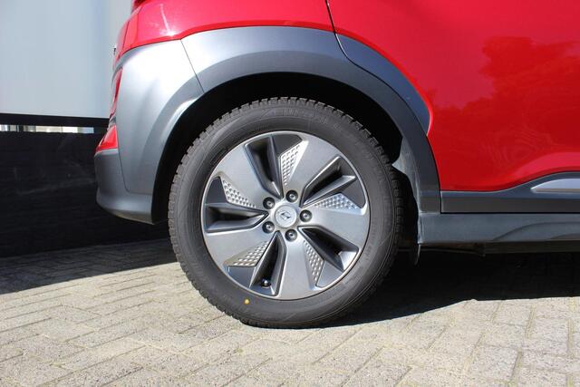Hyundai Kona Electric Style 39kWh Navi, Camera, Pdc, Winterpack, All Weather