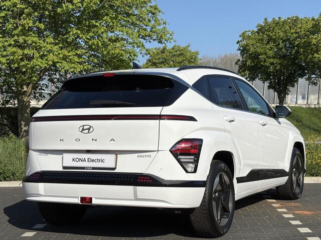 Hyundai Kona Electric Comfort Smart 48.4kWh 156pk | NAVIGATIE | STOEL + STUURVERWARMING | APPLE CARPLAY / ANDROID AUTO | CAMERA | ADAPTIVE CRUISE |