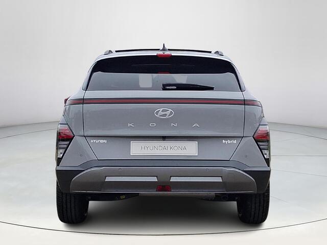 Hyundai Kona 1.6 GDI HEV Premium | Uit voorraad leverbaar! | Schuif-/kantel dak | Elektrische stoelen | Stoel/stuurverwarming | Stoelverkoeling | 2e zit-rij stoelverwarming | Lederen bekleding | 360* camera | Adaptive cruisecontrol | Active lane-keeping |