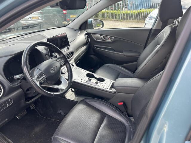 Hyundai Kona EV Premium 64 kWh | Trekhaak |