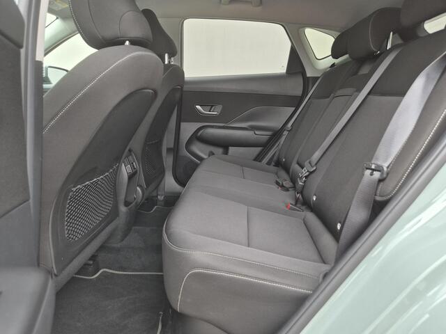 Hyundai Kona 1.6 GDI HEV Comfort Smart / Fabrieksgarantie tot 10-2029 / Dealer Onderhouden / Eerste Eigenaar / Navigatie / Trekgewicht 1300 kg / Stuur- & Stoelverwarming / Achteruitrijcamera / Elektrische achterklep / Adaptief cruise control / Apple Carplay Android Au