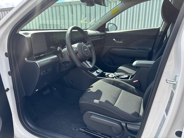 Hyundai Kona 1.6 GDI HEV Comfort Smart / ¤4500,- Voordeel / Direct Leverbaar / Navigatie / 18" LMV / Adaptieve Cruise Control / Parkeersensoren voor en achter /