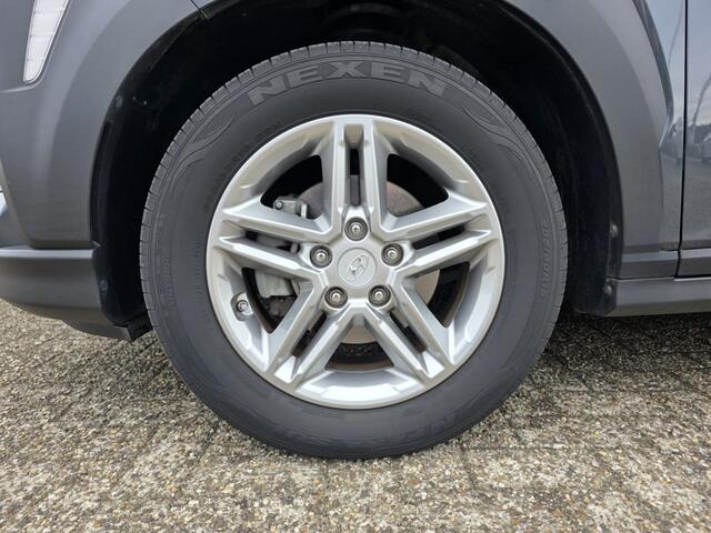 Hyundai Kona 1.0T ESSENCE NAVI/CLIMA/TREKHAAK
