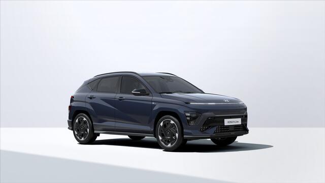Hyundai Kona N Line Business 64.8 kWh Long Range / ¤ 1.500 Voordeel op de nieuwprijs / Prijs is rijklaar / Direct uit voorraad leverbaar / Navigatie / Adaptive Cruise Control / Climate Control / N-Line interieur & Exterieur accenten / 18" LMV /