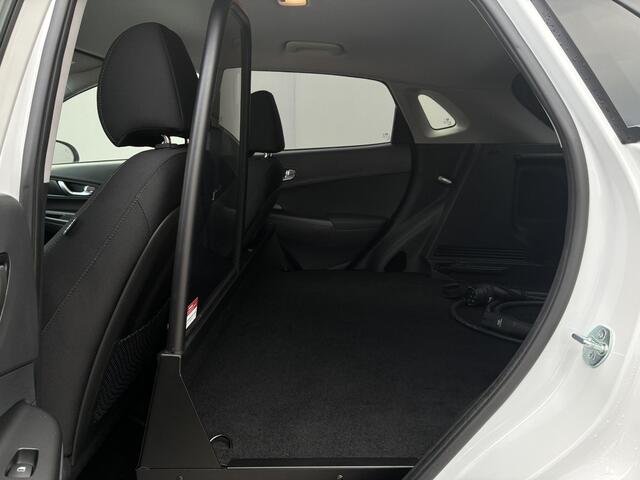 Hyundai Kona EV Fashion 64 kWh / ¤19.985,- ex btw / Grijs Kenteken / Navigatie / Apple Carplay/Android Auto / Achteruitrijcamera / Stoel-/Stuurverwarming / HUD / KRELL audio /