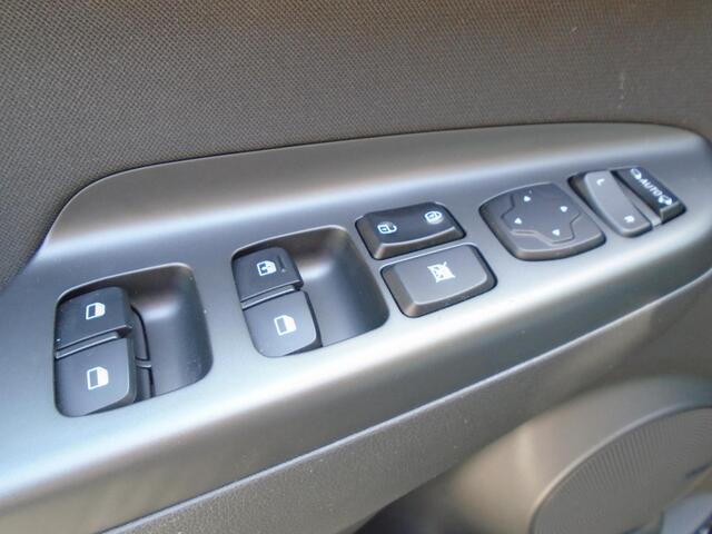 Hyundai Kona 1.6 GDI HEV Fashion Design Sky