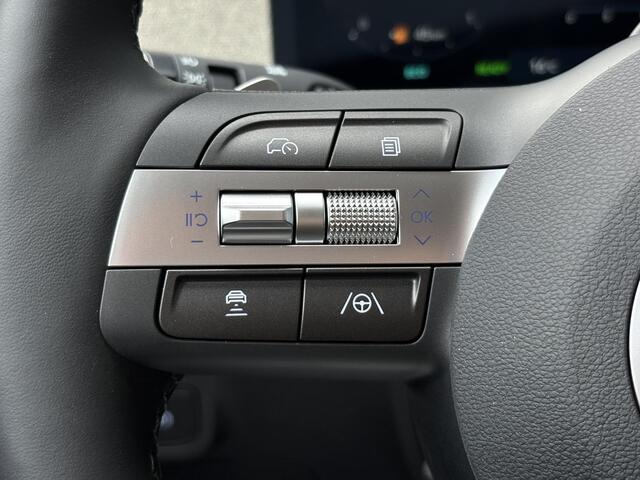 Hyundai Kona 1.6 GDI HEV Premium Sky / Schuif/Kanteldak / Voorstoel verkoeling en verwarming / Achterbank verwarming / Apple Carplay/Android Auto / Airco / Ledere bekleding /
