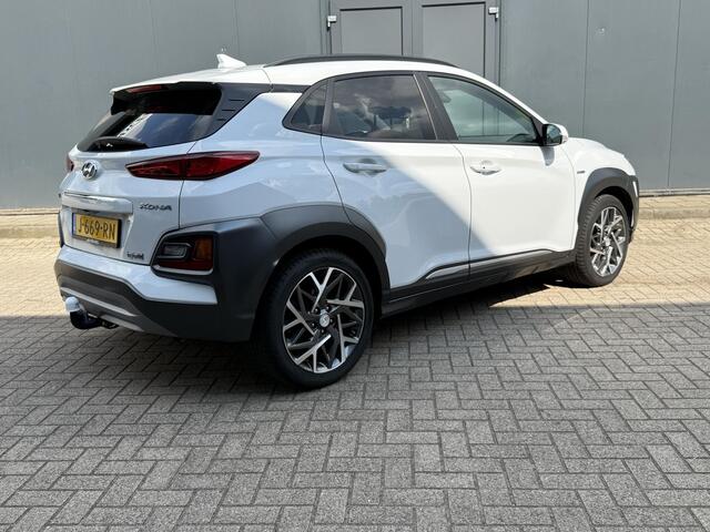Hyundai Kona 1.6 GDI HEV Premium Trekhaak / Automaat / Leder / Stoelverwarming en ventilatie / All-Season banden / Camera / Keyless Entry&Go / Dealer onderhouden