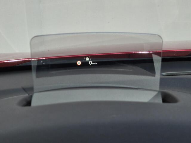 Hyundai Kona EV Pure 64 kWh / SOH 100% / CCS snelladen / Stoelverwarming / Krell Audio Systeem / Apple Carplay Android Auto / Draadloze telefoon lader / Achteruitrijcamera / Keyless Entry/Start / Parkeersensoren achter / Navigatie /