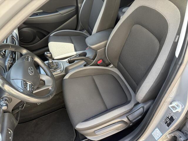 Hyundai Kona 1.0 T-GDI Comfort / NAVI / CRUISE / CLIMATE / 105dkm! NAP!