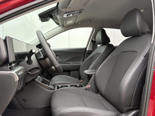 Hyundai Kona 1.6 GDI HEV Comfort Plus / 4000,- voordeel / Stoelverwarming voor en achter / Stuurverwarming / Navigatie / Apple Carplay/Android Auto / Stof/Lederen bekleding / Climate Control / Cruis Control Adaptief /