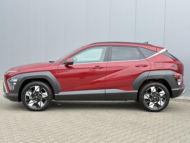 Hyundai Kona 1.6 GDI HEV Comfort Plus / 4000,- voordeel / Stoelverwarming voor en achter / Stuurverwarming / Navigatie / Apple Carplay/Android Auto / Stof/Lederen bekleding / Climate Control / Cruis Control Adaptief /
