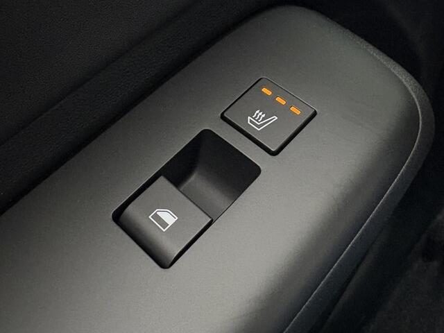 Hyundai Kona 1.6 GDI HEV Comfort Plus / 4000,- voordeel / Stoelverwarming voor en achter / Stuurverwarming / Navigatie / Apple Carplay/Android Auto / Stof/Lederen bekleding / Climate Control / Cruis Control Adaptief /