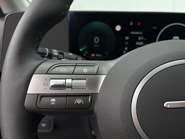Hyundai Kona 1.6 GDI HEV Comfort Plus / 4000,- voordeel / Stoelverwarming voor en achter / Stuurverwarming / Navigatie / Apple Carplay/Android Auto / Stof/Lederen bekleding / Climate Control / Cruis Control Adaptief /