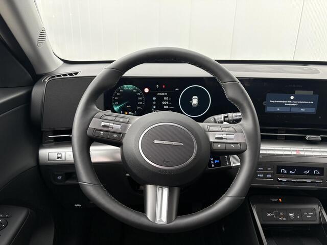 Hyundai Kona 1.6 GDI HEV Comfort Plus / 4000,- voordeel / Stoelverwarming voor en achter / Stuurverwarming / Navigatie / Apple Carplay/Android Auto / Stof/Lederen bekleding / Climate Control / Cruis Control Adaptief /