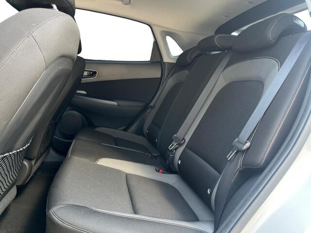 Hyundai Kona Fashion 1.6 GDI HEV 140pk | TREKHAAK | HUD | ADAPTIVE CRUISE | NAVI | KEYLESS ENTRY | CAMERA | CLIMA |