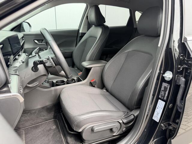 Hyundai Kona 1.6 GDI HEV Comfort Smart Automaat / Fabrieksgarantie tot 2-2030 / Stoel- & Stuurverwarming / Navigatie / Achteruitrijcamera / Adaptive Cruise Control / Climate Control / LED Verlichting /