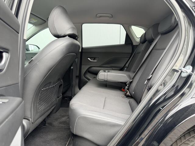 Hyundai Kona 1.6 GDI HEV Comfort Smart Automaat / Fabrieksgarantie tot 2-2030 / Stoel- & Stuurverwarming / Navigatie / Achteruitrijcamera / Adaptive Cruise Control / Climate Control / LED Verlichting /