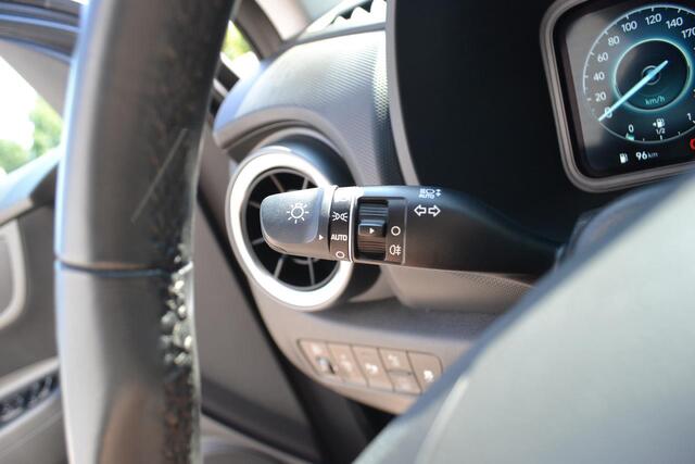Hyundai Kona 1.6 GDI HEV FASHION|TREKHAAK|NAVI|CARPLAY|HEA