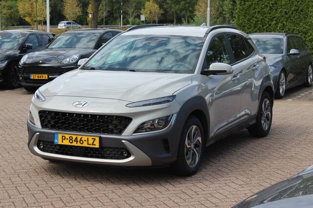 Hyundai Kona 1.6 GDI HEV Fashion / Trekhaak / Camera / Head-up / KRELL Audio / Half Leder / 16'' / CarPay / Dodehoek / DAB / Cruise Control