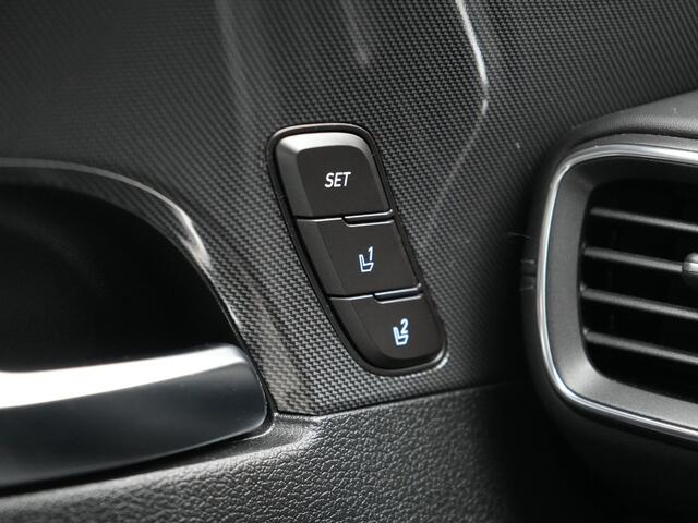 Hyundai SANTA FE 1.6 T-GDI Premium Plug In Hybrid 266pk Dealer O.H PHEV | Adaptive Cruise | Head Up | 360 Camera | Lederen Sportstoelen Memory & Ventilatie | Apple Carplay | Verwarmde Stoelen & Stuur | Sfeerverlichting | Keyless | Navigatie | Blis | DAB |