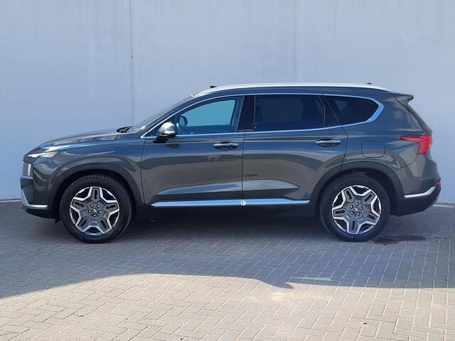 Hyundai SANTA FE 1.6 T-GDI PHEV Premium Sky Automaat / Dealer onderhouden / Afn. trekhaak 1.350 kg / Panoramadak / Navigatie / Lederen bekleding / Stuur-, voor- en achterstoelen verwarmd / 19" / Premium Audio / Apple Carplay / Android Auto