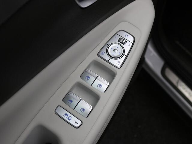 Hyundai SANTA FE 1.6 T-GDI PHEV Premium Plus Sky / Dealeronderhouden / Glazen Schuif- en Kanteldak / Stoelventilatie / Stuur-,Stoel en Achterbankverwarming / Rondomzichtcamera /