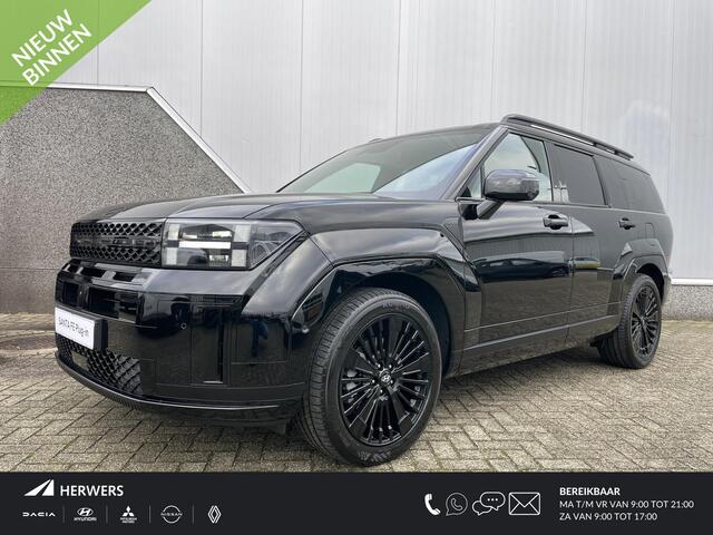 Hyundai SANTA FE 1.6 T-GDI PHEV Black Line 4WD 7p. / uit voorraad LEVERBAAR / Stoelverkoeling / Nappaleder / BOSE / 360 Camera / Stoelverwarming Voor + Achter / Stuurverwarming /