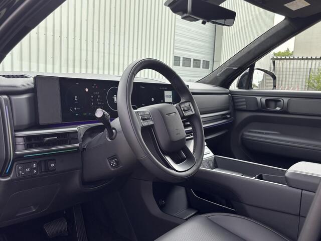 Hyundai SANTA FE 1.6 T-GDI PHEV Black Line 4WD 7p. | 5.000,- korting! | Uit voorraad leverbaar! | Apple Carplay/ Android Auto | Trekhaak | Elektrische achterklep | Stoel/stuurverwarming | Draadloos opladen | Adaptief Cruise Control | Elektrische verstelbare stoelen | Head