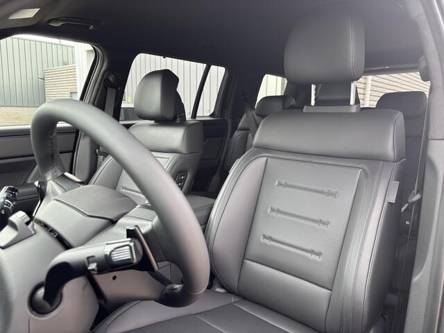 Hyundai SANTA FE 1.6 T-GDI PHEV Black Line 4WD 7p. | 5.000,- korting! | Uit voorraad leverbaar! | Apple Carplay/ Android Auto | Trekhaak | Elektrische achterklep | Stoel/stuurverwarming | Draadloos opladen | Adaptief Cruise Control | Elektrische verstelbare stoelen | Head