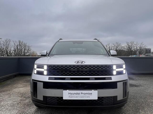 Hyundai SANTA FE 1.6 T-GDI PHEV Black Line 4WD 7p. | Lederen bekleding incl memory | Black Pack | Blind-spot View Monitor | 20'' lmv Dark tone lmv | Bose |