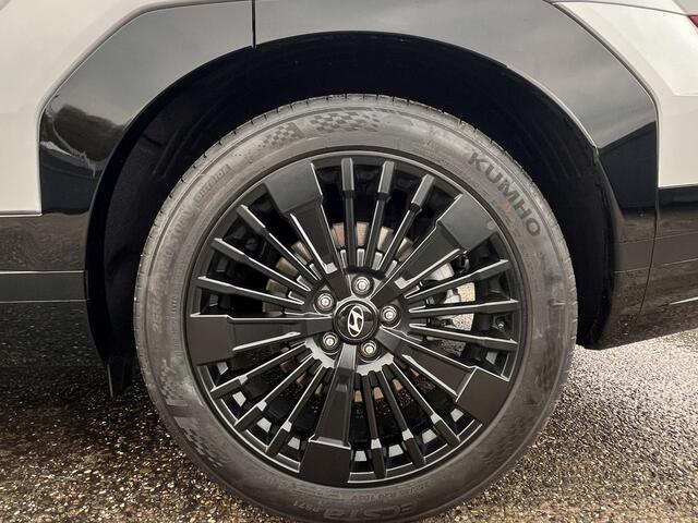 Hyundai SANTA FE 1.6 T-GDI PHEV Black Line 4WD 7p. | Lederen bekleding incl memory | Black Pack | Blind-spot View Monitor | 20'' lmv Dark tone lmv | Bose |