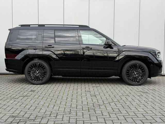 Hyundai SANTA FE 1.6 T-GDI PHEV Black Line 4WD 7p. / Stoelverkoeling / Nappaleder / BOSE / 360 Camera / Stoelverwarming Voor + Achter / Stuurverwarming /