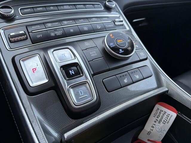 Hyundai SANTA FE 1.6 T-GDI PHEV Premium Sky 7p. | Afneembare trekhaak | Panoramadak | Stoelverwarming | Adaptive cruise control | Camera | KRELL