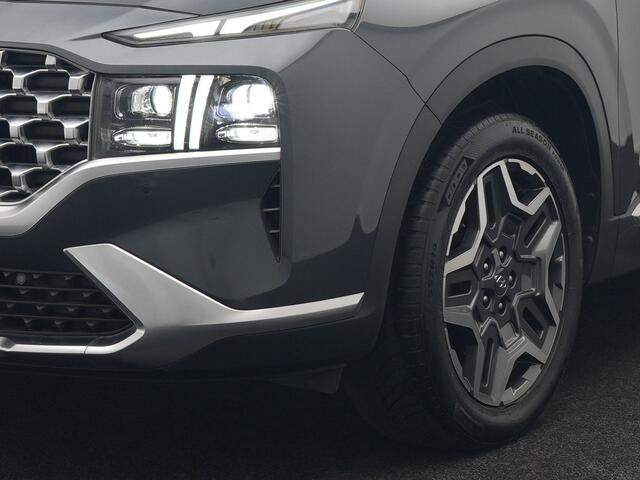 Hyundai SANTA FE 1.6 T-GDI Comfort Smart Sky Plug In Hybrid 266pk Dealer O.H. PHEV | Trekhaak Afn. | Panodak | Adaptive Cruise | Camera | Krell Audio | Lederen Sportstoelen Verwarmd | Apple Carplay | Keyless | Blis | Stuur Verwarmd | Navigatie | DAB |