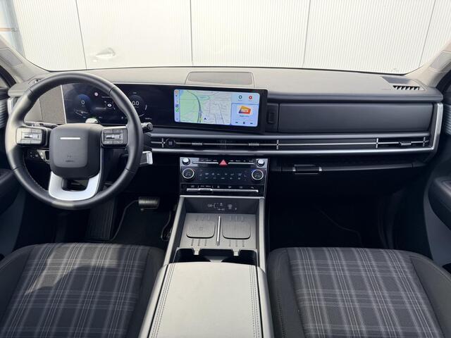 Hyundai SANTA FE 1.6 T-GDI PHEV Comfort Smart 4WD 7p. Automaat / 7 Persoons / Adaptive Cruise Control / Elek. Stoelen Voor / Stoel- & Stuurverwarming / Keyless / Elek. Achterklep / Achteruitrijcamera /