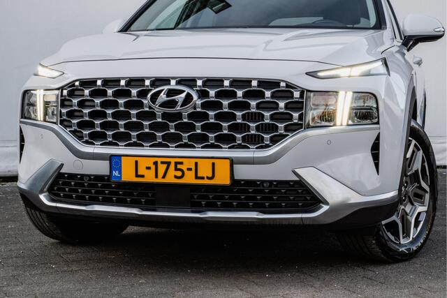 Hyundai SANTA FE 1.6 T-GDI Aut. PHEV 265pk AWD 7p. Lederen int./ Stoelverwarming/ Camera/ Blindspot/ Krell audio/ Adapt. cruise