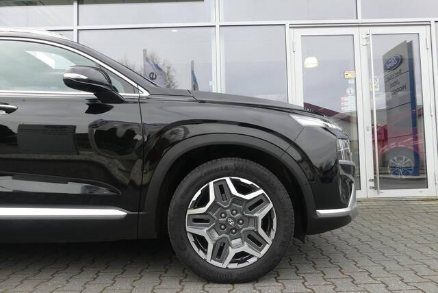 Hyundai SANTA FE 1.6 T-GDI PHEV Premium Plus Sky 7p. TREKHAAK AFNEEMBAAR (1.350KG), PANO, 360° CAMERA, HUD, MEMORY, WINTER PACK, ADAPT. CRUISE, CLIMA, NAVI, PDC V&A, APPLE CARPLAY/ANDROID AUTO, BLIS, KEYLESS, KRELL, ELEKT. ACHTERKLEP, ELEKT. PASSAGIERSSTOEL, STOELVENTILAT