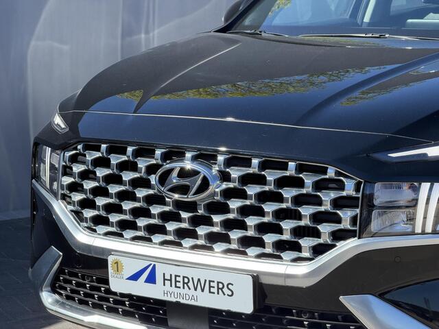 Hyundai SANTA FE 1.6 T-GDI PHEV Comfort Smart / Dealer onderhouden / Fabrieksgarantie tot 03-2028 / 1.350 kg trekhaak Afneembaar / Navigatie / Dodehoek Detectie / Camera / Elektr. Stoelen / Stoelverwarming / Krell Audio /