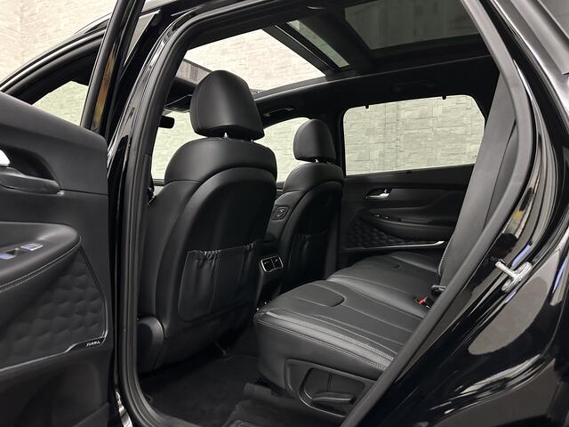 Hyundai SANTA FE 1.6 T-GDI PHEV Premium Plus Sky | Panorama | 360 Camera | ACC | 100% SOH | Krell-Sound | Head-Up | Stoelventilatie | Leder | Memory | Keyless-Entry | Stoelverwarming V+A | Stuurwielverwarming | Alcantara Hemel | Dodehoek | Lane Assist | Full-LED | 19 inch