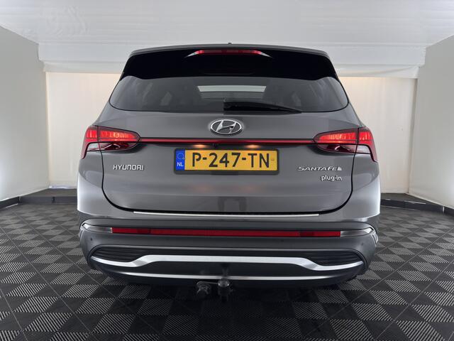 Hyundai SANTA FE 1.6 T-GDI PHEV Comfort Smart Sky [ 7-Pers. ] (INCL-BTW) *PANO | LEATHER | FULL-LED | ADAPTIVE-CRUISE | BLINDSPOT | MEMORY-PACK | DIGI-COCKPIT | SHIFTPADDLES | PRIVACYGLASS | NAVI-FULLMAP | TOWBAR | 19''ALU*