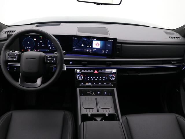 Hyundai SANTA FE 1.6 T-GDI PHEV Black Line 4WD 7-Persoons / ¤ 5.000,- inruilvoordeel / Nieuw direct leverbaar / Prijs is rijklaar / Elektrische Stoelen / 360 Camera / Stoelventilatie En Verwarming / 1700 kg Trekgewicht / Full Option /