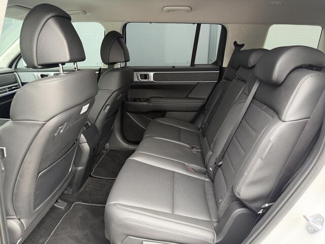 Hyundai SANTA FE 1.6 T-GDI HEV Premium 7p / Nieuw op Voorraad / Ledere Bekleding / 7 Persoons / Vol Uitgerust met Opties / Adaptive Cruise / Elektrische Stoelen met Memory /