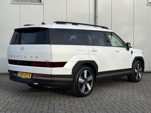 Hyundai SANTA FE 1.6 T-GDI PHEV Premium Plus 4WD 7p / Stoelkoeling / Stuur- & Stoelverwarming / BOSE Audio / Zwart Leder / NL Auto /