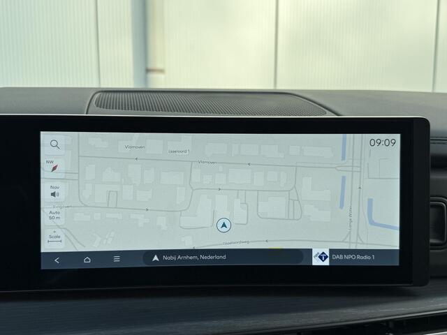 Hyundai SANTA FE 1.6 T-GDI PHEV Premium Plus 4WD 7p / Stoelkoeling / Stuur- & Stoelverwarming / BOSE Audio / Zwart Leder / NL Auto /