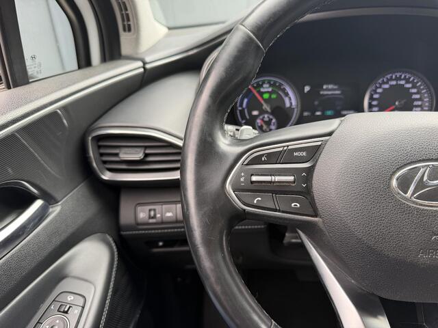 Hyundai SANTA FE 1.6 T-GDI PHEV Premium 5p / Afneembare Trekhaak 1.350 kg / Stoelverwarming / Stuurwielverwarming / Apple Carplay / Adaptieve Cruise Control / KRELL Geluidsinstallatie