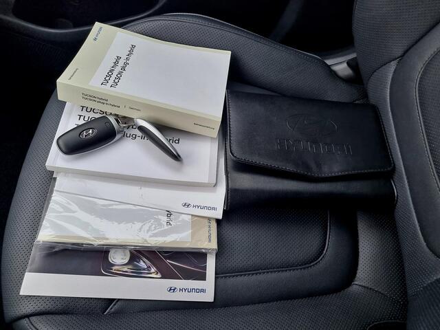 Hyundai TUCSON 1.6 T-GDI PHEV Premium Sky 4WD Automaat / Schuif-/Kanteldak / 1350KG Trekgewicht / Lederen Bekleding / Rondomzicht Camera