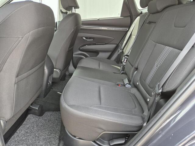 Hyundai TUCSON 1.6 T-GDI HEV 230Pk Comfort Automaat / Trekgewicht 1650 Kg / Achteruitrijcamera / Stoelverwarming / Keyless Entry/Start / Cruise control / Lichtmetalen wielen 17" /